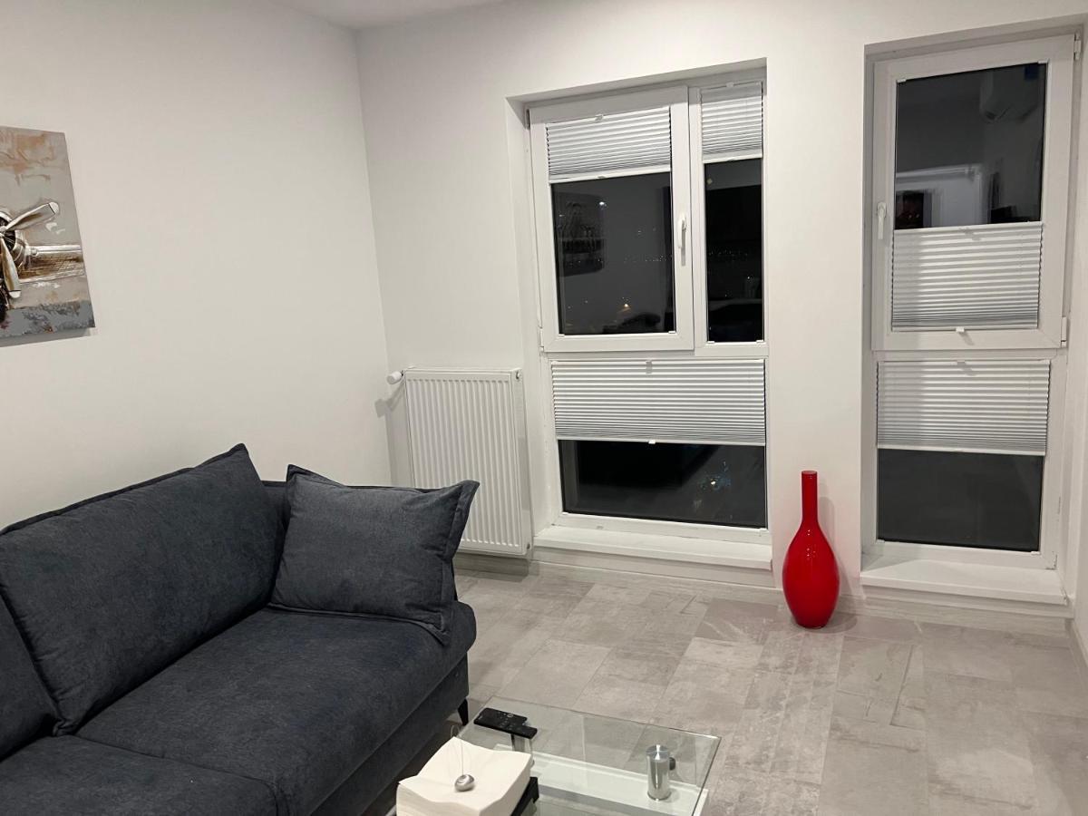 Fancy Penthouse Studio With Lakeview W10 Бухарест Экстерьер фото